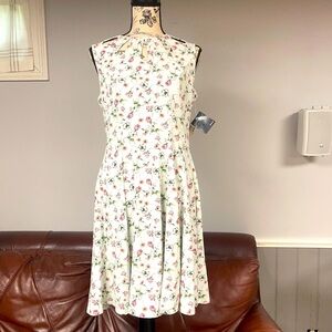 Gabby Skye Dress NWT, W 8, fit & flare, floral